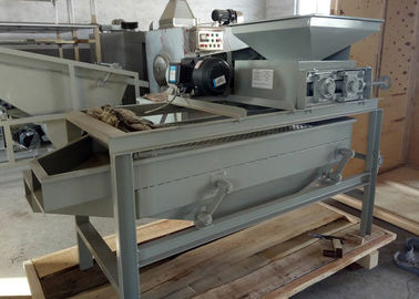 Carbon Steel Nut Processing Machine / Hazelnut Almond Nut Cracker Machine