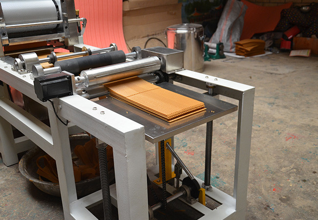 Automatic Commercial Beekeeping Equipment Electric Beeswax