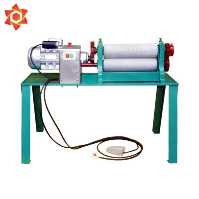 Honey Bee Wax Foundation Machine Electrical Beeswax Embossing Machine 40kg Weight